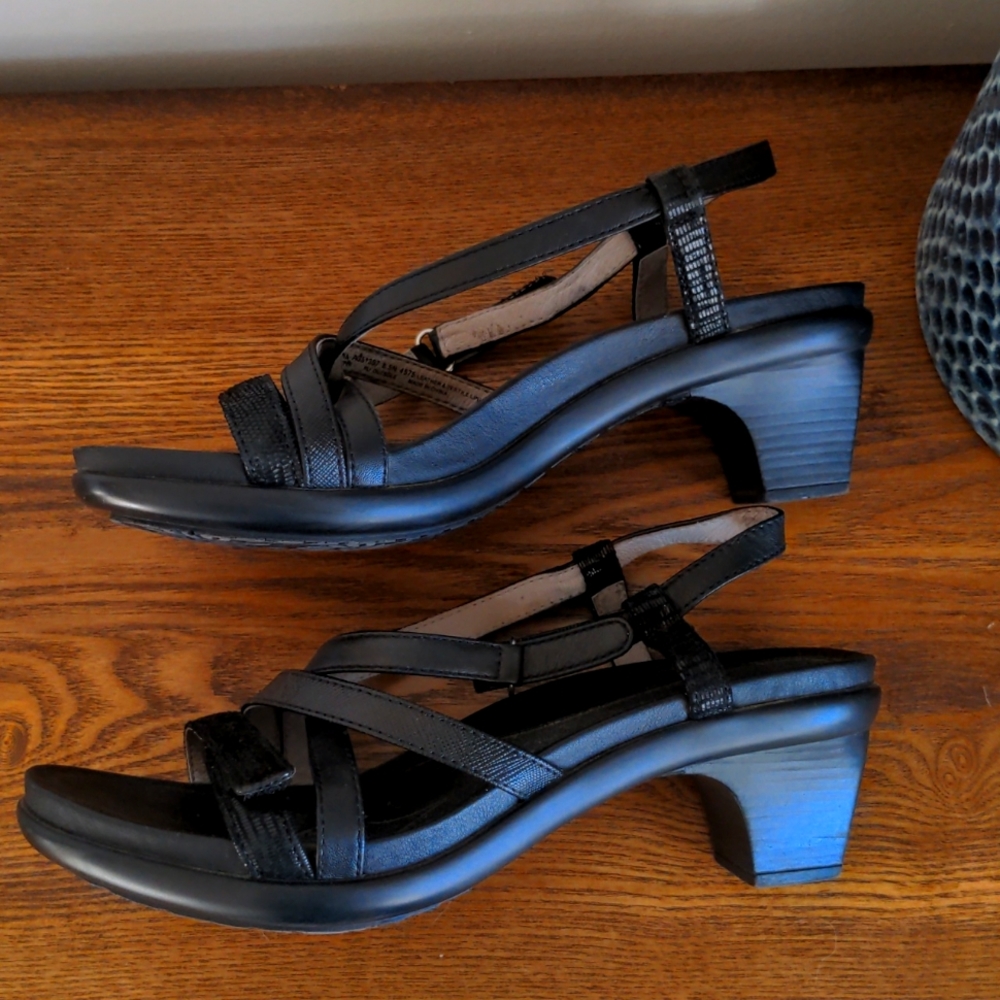 Abeo Black Sandals Size 8.5